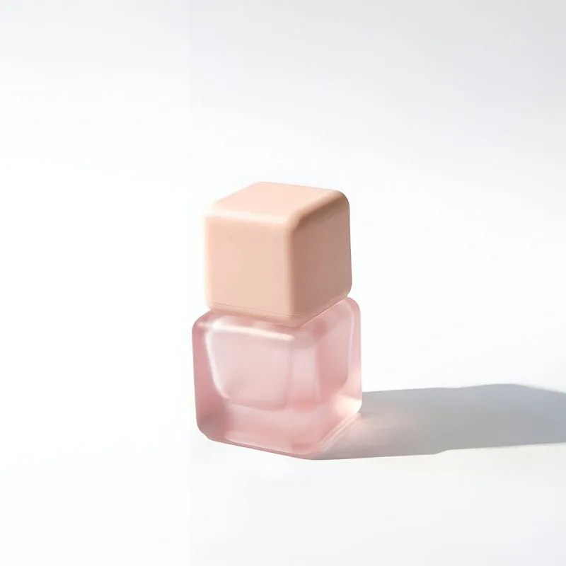 30ml Frosted Pink Square cam fondöten şişesi with Matte Pink Cap