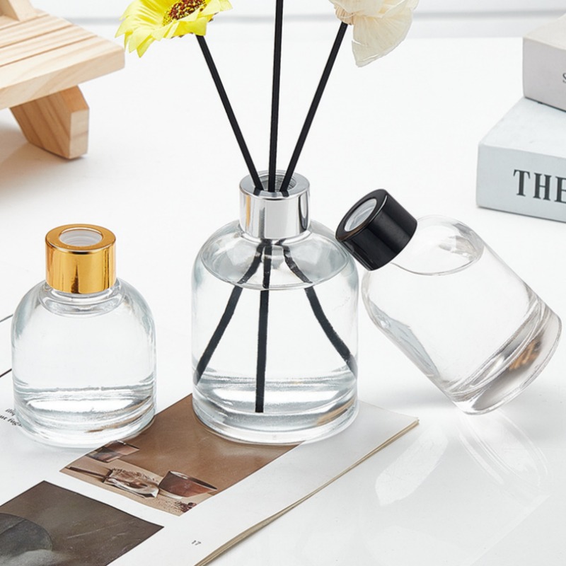 Nordic minimalist hanging clock aromatherapy bottle evaporator ornament