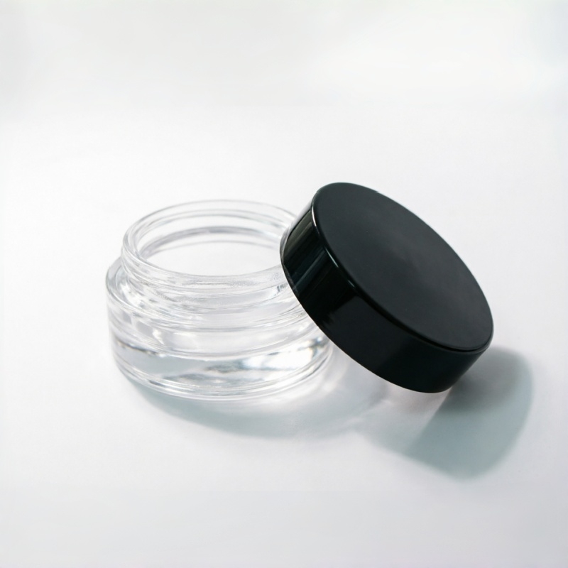 Low Profile Glass Cremetiegel mit Black Lid