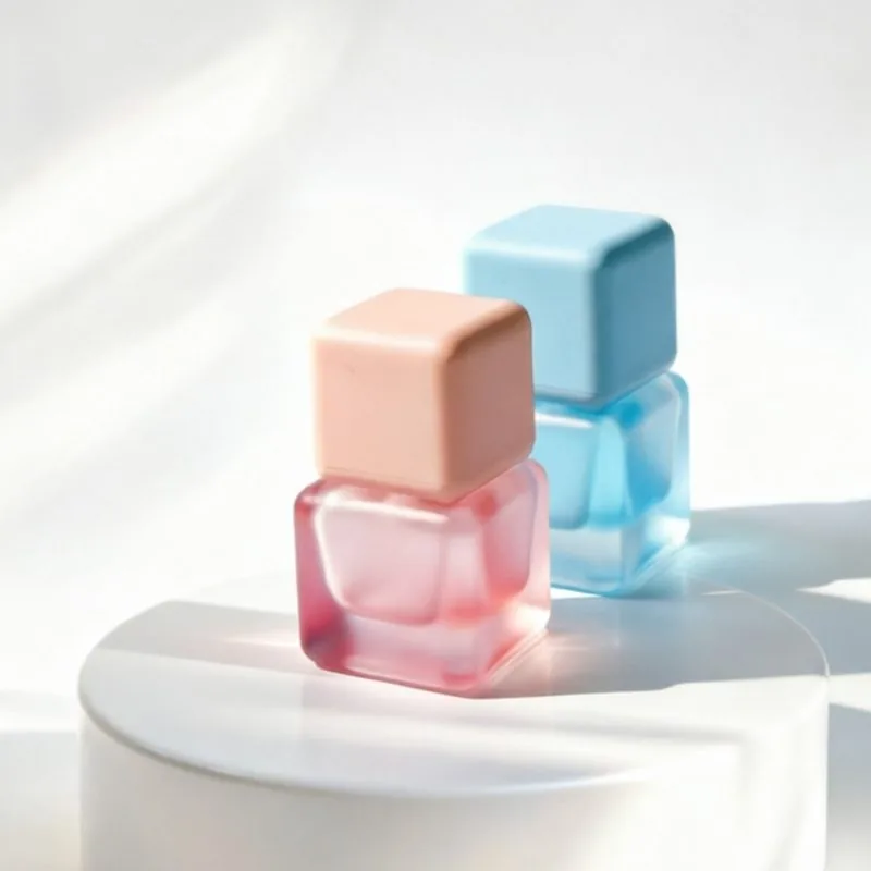 30ml Frosted Pink Square cam fondöten şişesi with Matte Pink Cap