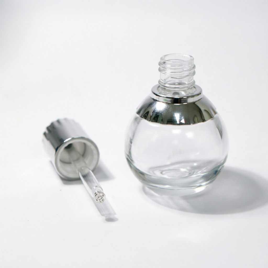 Round Glass Aromatherapy Bottle with Silver Cap 30ml